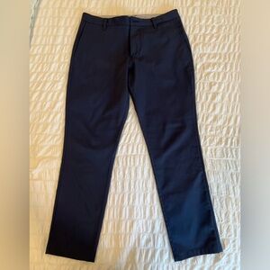 RHONE Commuter Pant in navy blue - 32x30